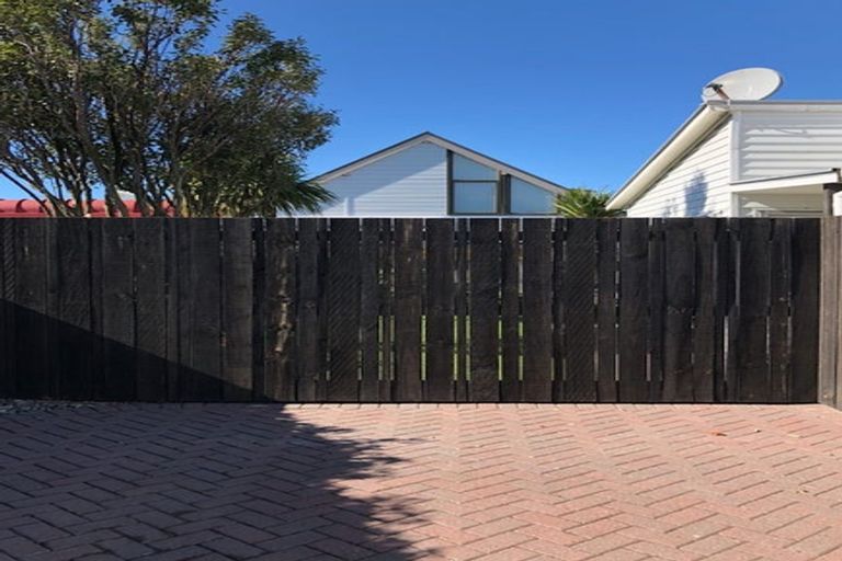 Photo of property in 44a Stone Street, Miramar, Wellington, 6022