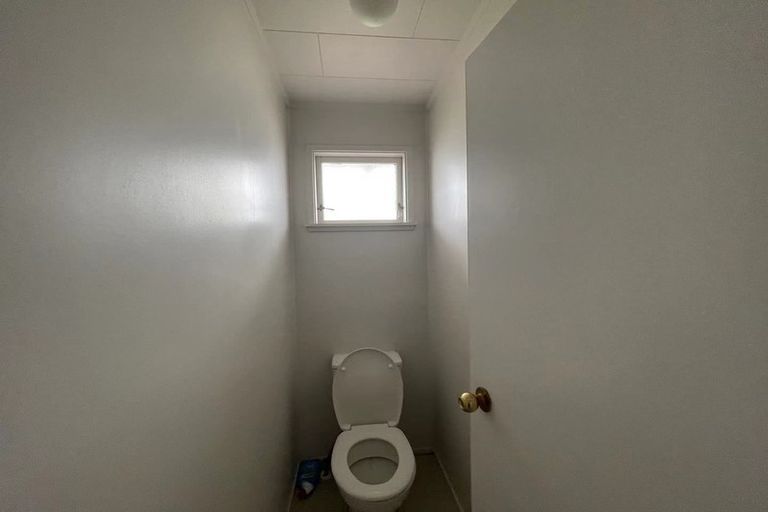 Photo of property in 83 Archmillen Avenue, Pakuranga Heights, Auckland, 2010