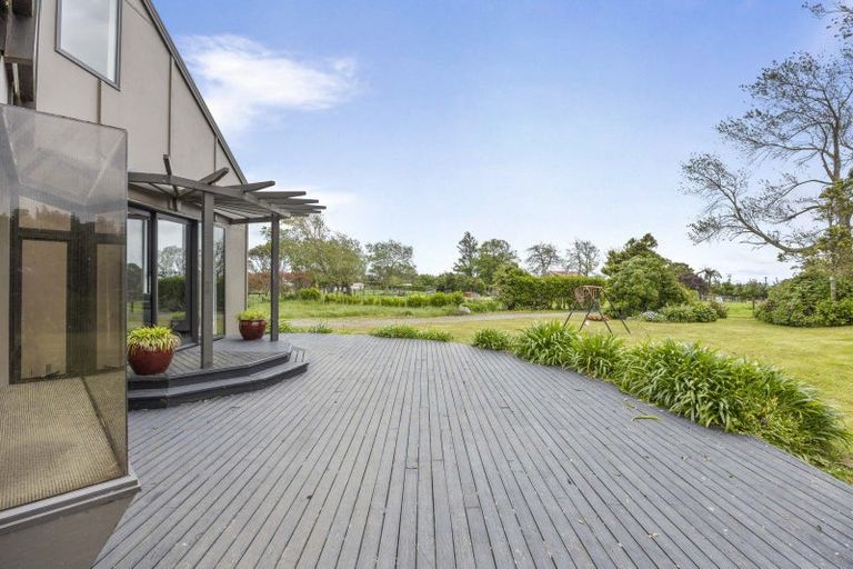 Photo of property in 20 Kiri Road, Te Kiri, Opunake, 4682