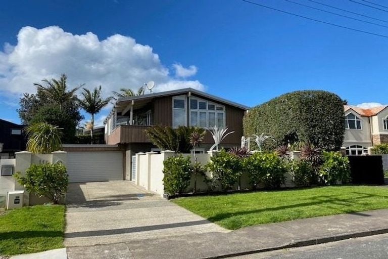 Photo of property in 1/11 Cecil Road, Milford, Auckland, 0620