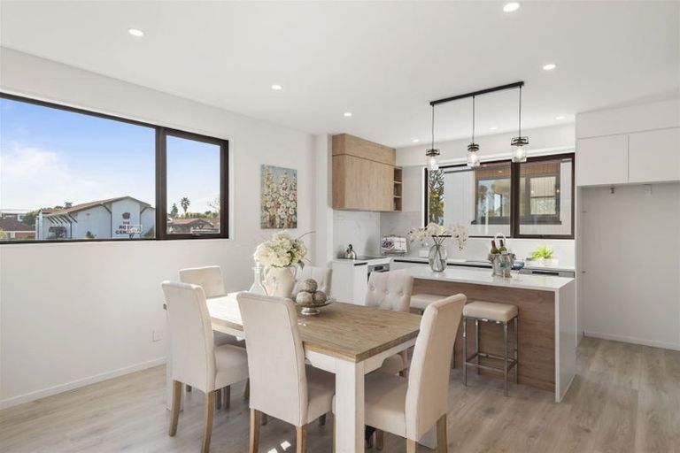 Photo of property in 8/14 Williamson Avenue, Belmont, Auckland, 0622