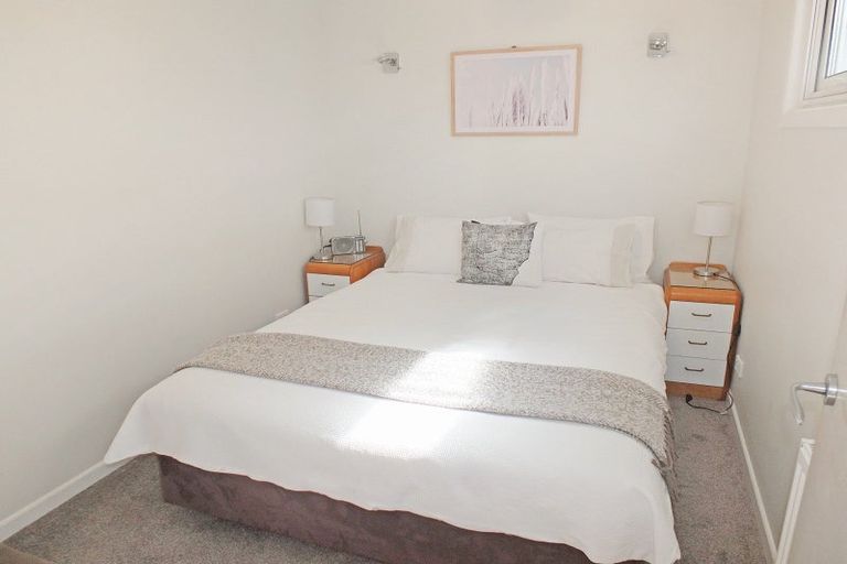 Photo of property in 3 Kent Terrace, Foxton Beach, Foxton, 4815