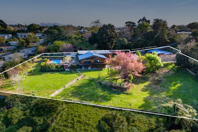 Photo of property in 1a Lismore Street, Strandon, New Plymouth, 4312