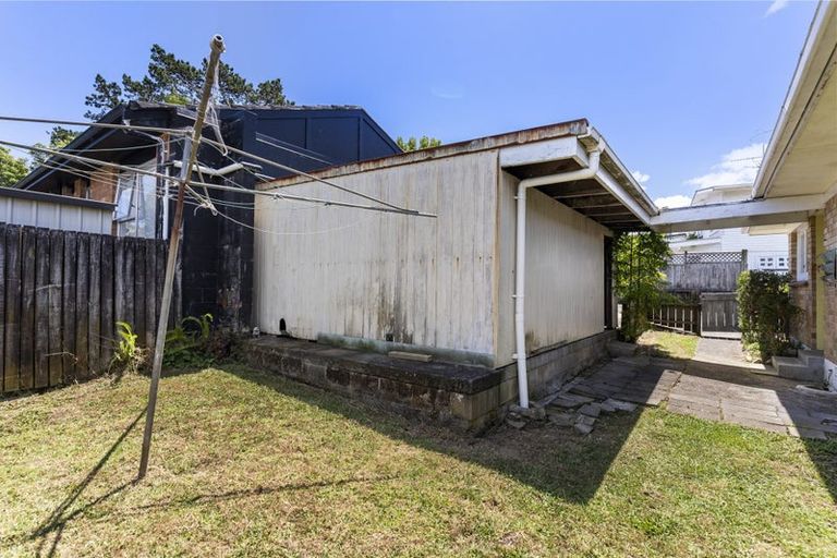 Photo of property in 1/15 Rotoiti Avenue, Pakuranga Heights, Auckland, 2010