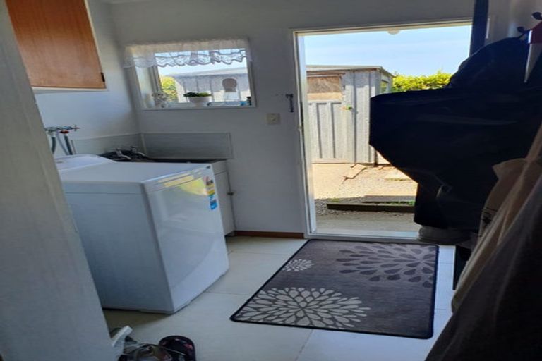 Photo of property in 13c Hussey Street, Waverley, 4510