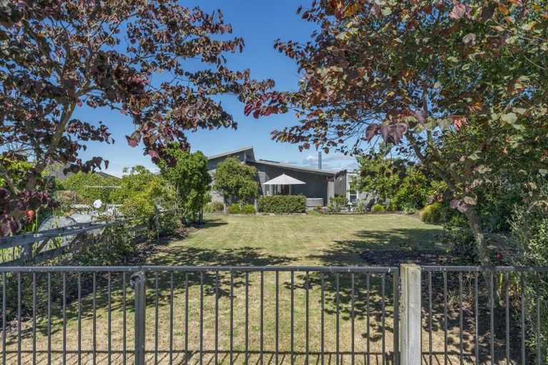 Photo of property in 73 Montgomery Crescent, Kinloch, Taupo, 3377