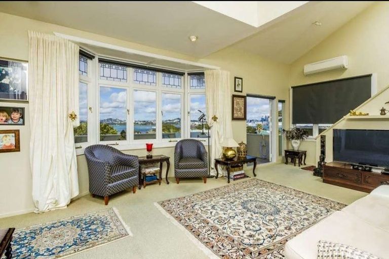Photo of property in 15 Kerr Street, Devonport, Auckland, 0624