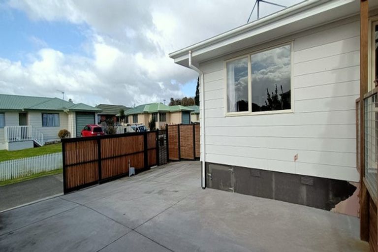 Photo of property in 5 Josie Lane, Manurewa, Auckland, 2102