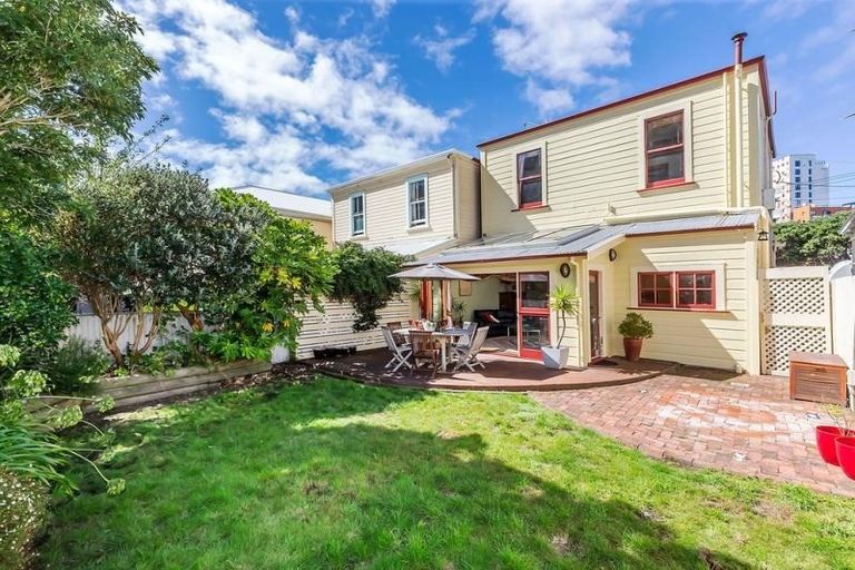 Photo of property in 128 Tinakori Road, Thorndon, Wellington, 6011