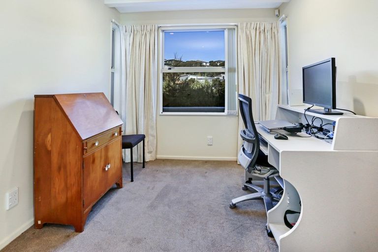 Photo of property in 43 Navigation Drive, Whitby, Porirua, 5024