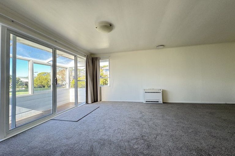 Photo of property in 2/40 John Sims Drive, Broadmeadows, Wellington, 6035