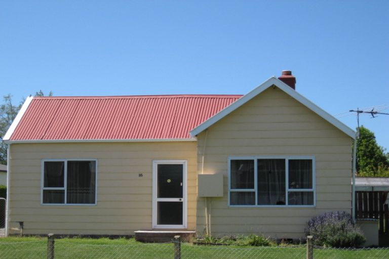 Photo of property in 16 Willock Street, Kaiapoi, 7630