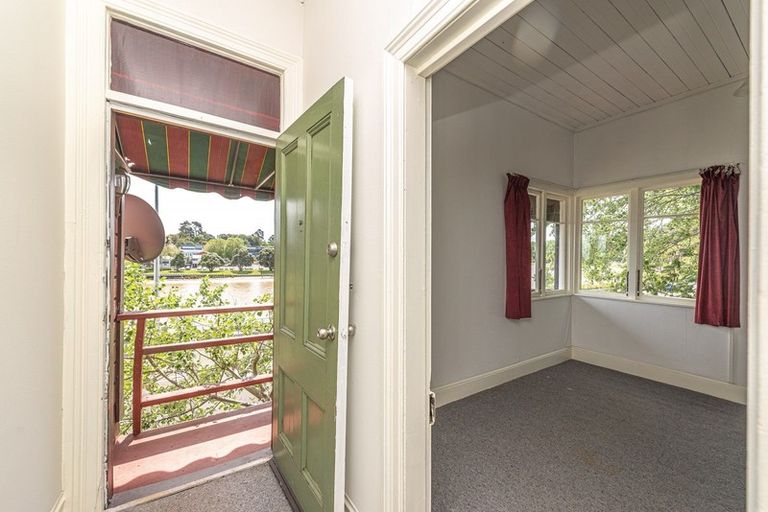 Photo of property in 54 Anzac Parade, Durie Hill, Whanganui, 4500