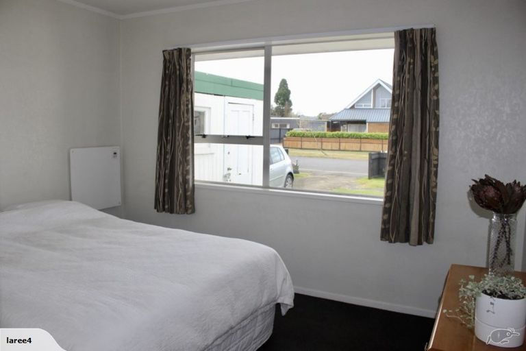 Photo of property in 54 Kowhai Street, Hamilton Lake, Hamilton, 3204