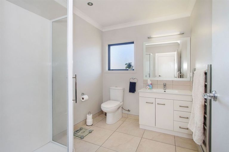 Photo of property in 7 Vela Place, Clarks Beach, 2122