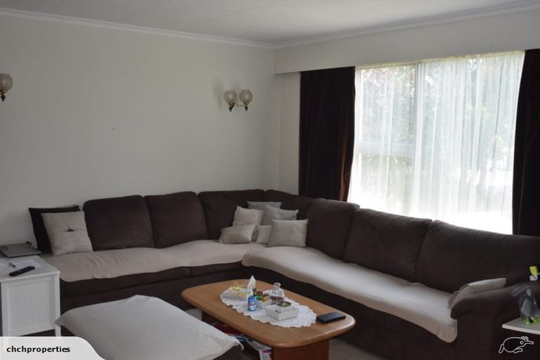 Photo of property in 11 Glenavon Place, Ilam, Christchurch, 8041