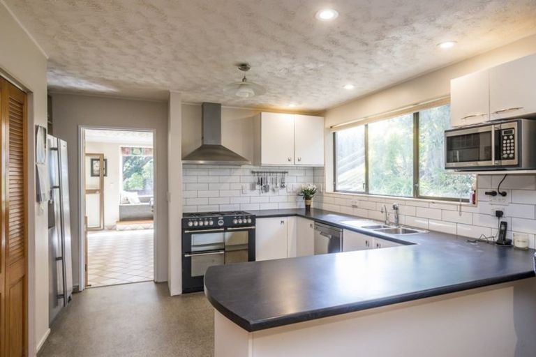 Photo of property in 12 Alexander Road, Raumati Beach, Paraparaumu, 5032