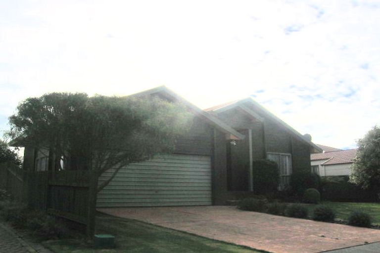 Photo of property in 42 Dalfield Place, Highbury, Palmerston North, 4412