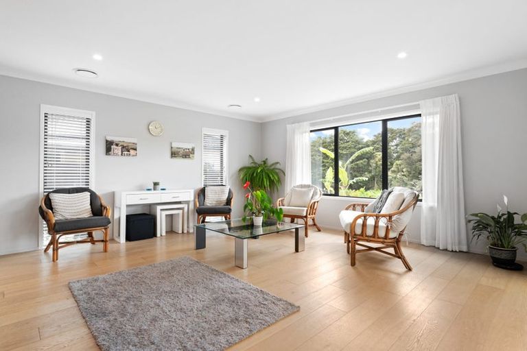 Photo of property in 23 Kahika Grove, Huapai, Kumeu, 0810