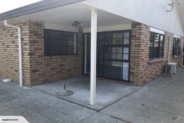 Photo of property in 6 Mckenzie Court, Terrace End, Palmerston North, 4410