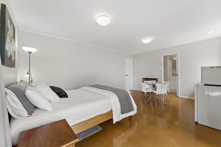 Photo of property in 87 Glenvar Road, Torbay, Auckland, 0630