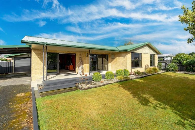 Photo of property in 15 Cross Street, Milton, 9220