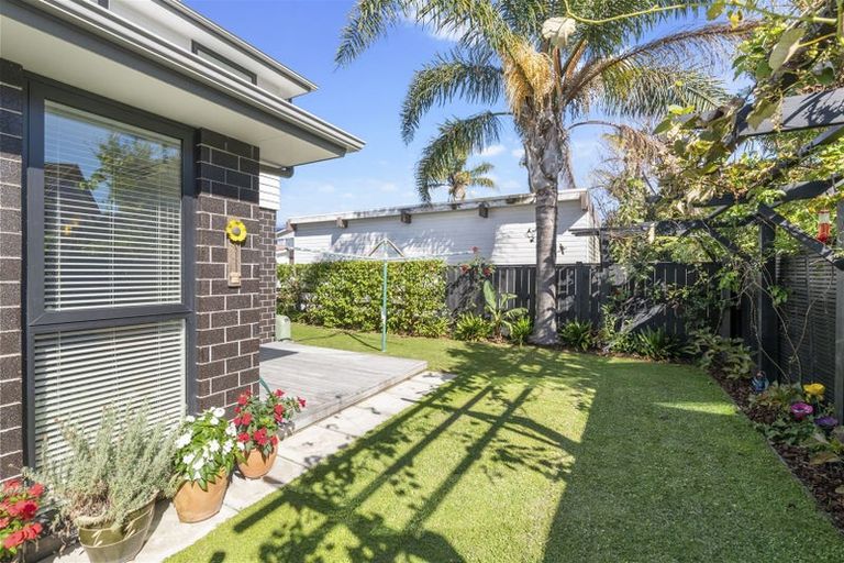 Photo of property in 76a Ladies Mile, Manly, Whangaparaoa, 0930