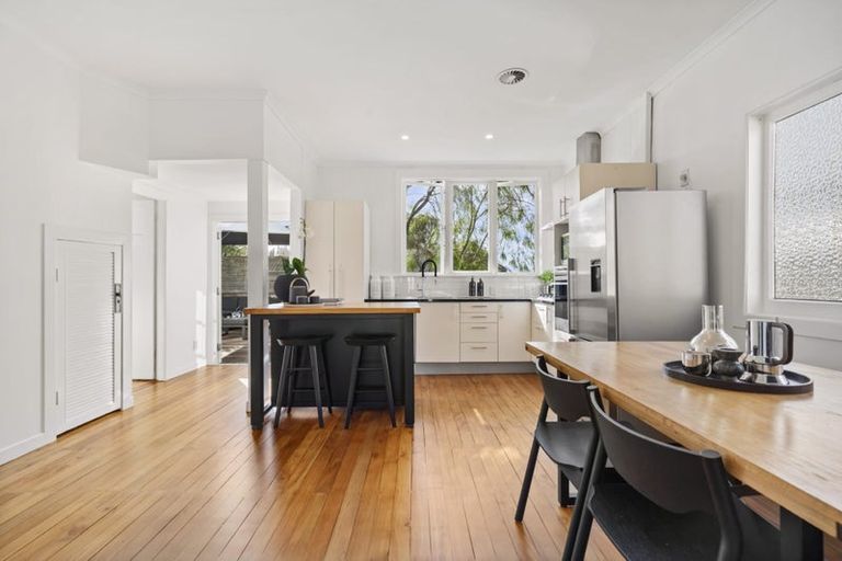 Photo of property in 23b Church Street, Northcote Point, Auckland, 0627