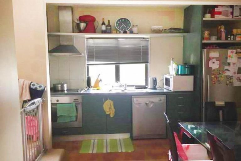 Photo of property in 6 Opito Way, East Tamaki, Auckland, 2013