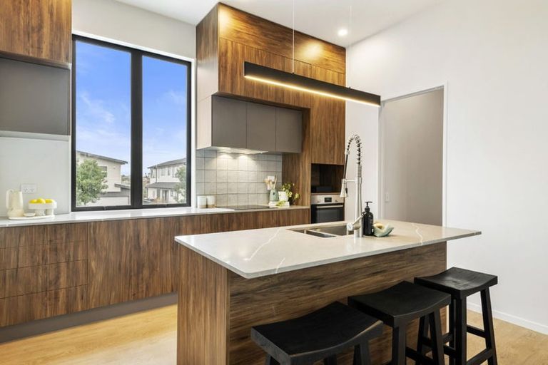 Photo of property in 49 Bearing Parade, Long Bay, Auckland, 0630