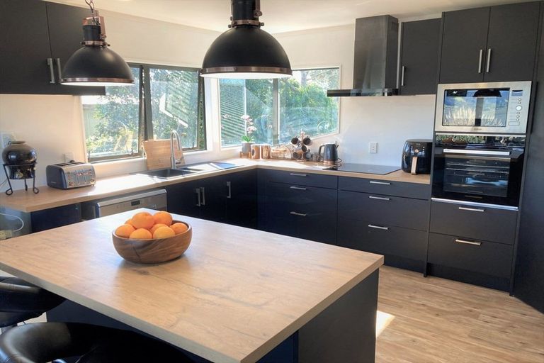 Photo of property in 35a Waione Avenue, Athenree, Katikati, 3177