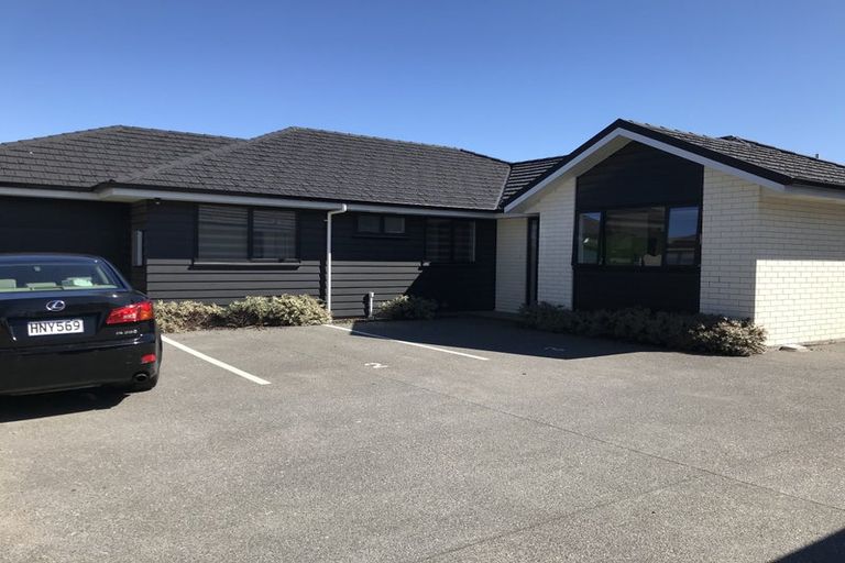 Photo of property in 31 Euston Street, Riccarton, Christchurch, 8041