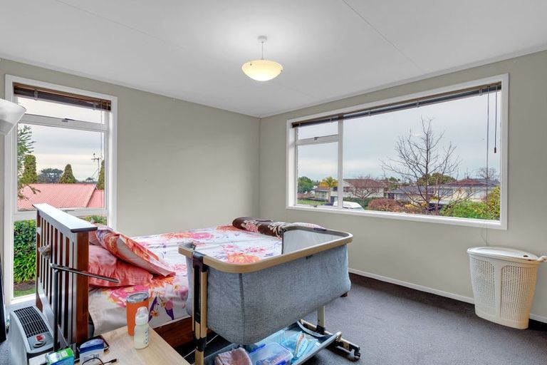 Photo of property in 34 Morrow Avenue, St Andrews, Hamilton, 3200