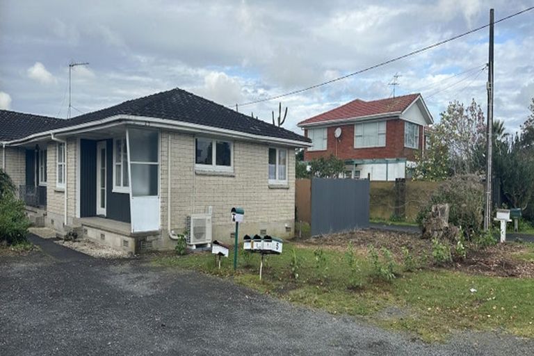 Photo of property in 1/215 Swanson Road, Henderson, Auckland, 0610