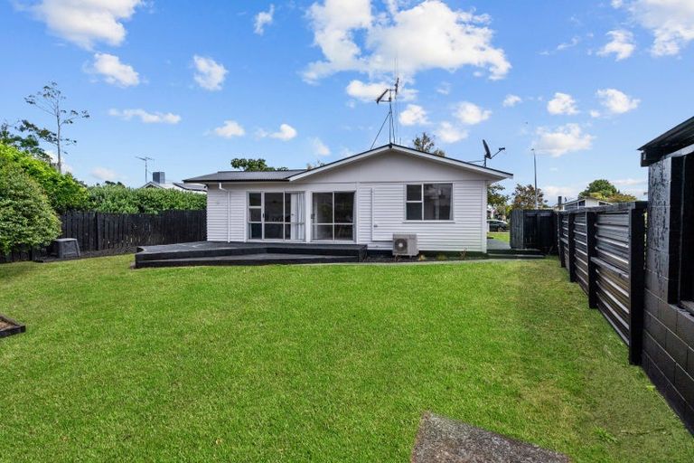 Photo of property in 16 Rhonda Avenue, Deanwell, Hamilton, 3206