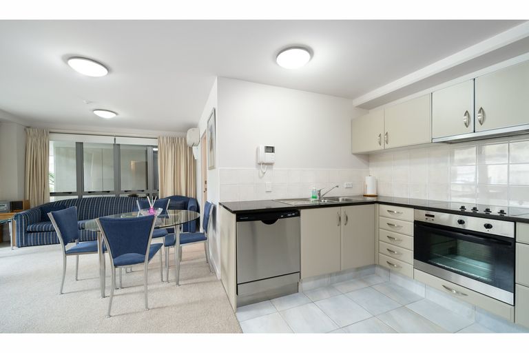 Photo of property in 36 Victoria Road, Mount Maunganui, 3116