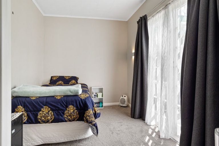 Photo of property in 95 Weraroa Road, Levin, 5510