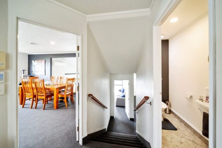 Photo of property in 97 Heta Road, Highlands Park, New Plymouth, 4312