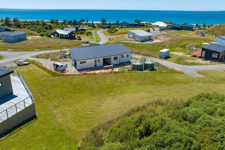 Photo of property in 3 Knoyle Road, Riversdale Beach, Masterton, 5872