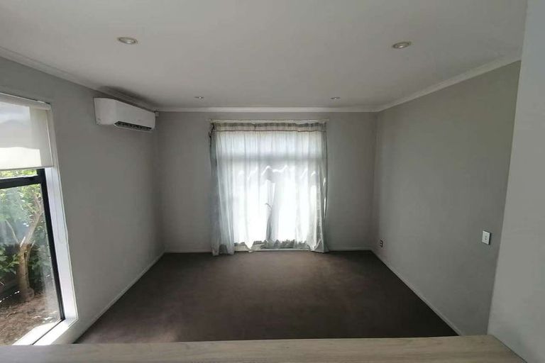 Photo of property in 6 Lane Cameron Place, Flat Bush, Auckland, 2019