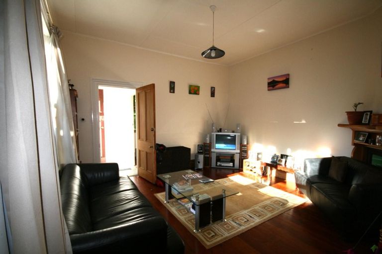 Photo of property in 143 Wadestown Road, Wadestown, Wellington, 6012