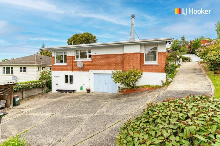 Photo of property in 35 Glen Road, Mornington, Dunedin, 9011