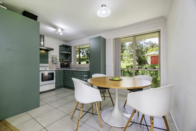 Photo of property in 188a Henderson Valley Road, Henderson, Auckland, 0612