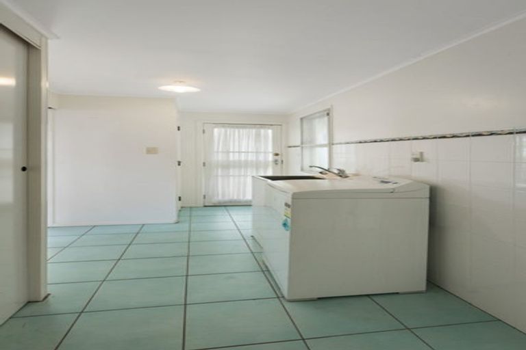 Photo of property in 58 The Crescent, Waihi Beach, 3611