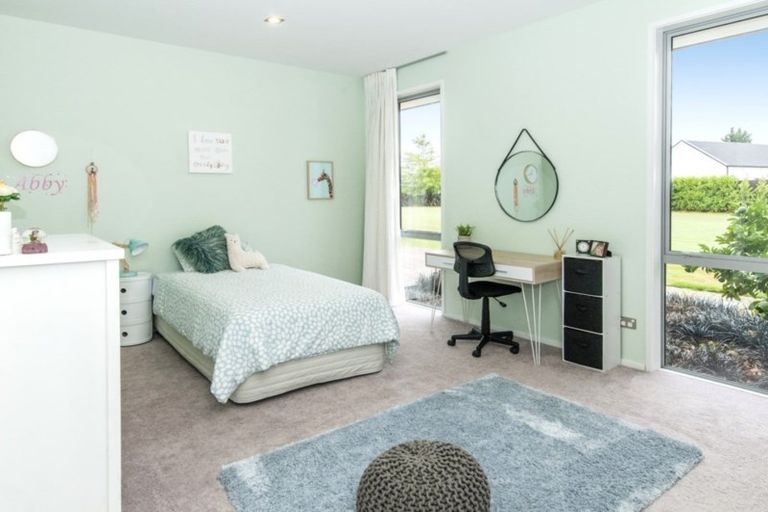 Photo of property in 5 Rotherham Drive, West Melton, 7618