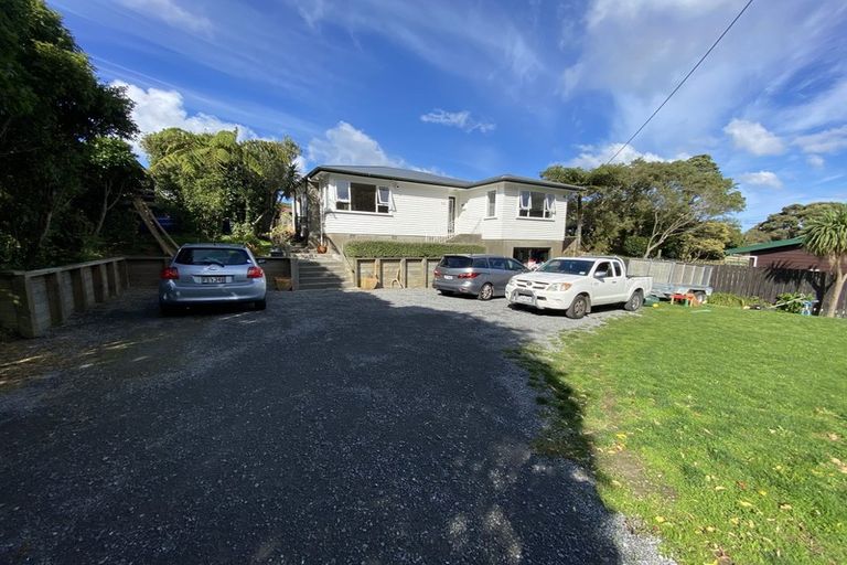 Photo of property in 75 Clifford Road, Johnsonville, Wellington, 6037