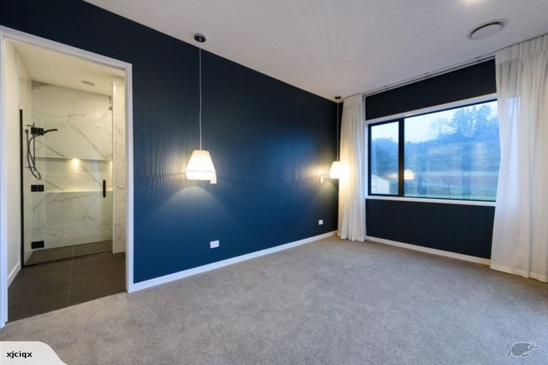Photo of property in 95 Awataha Crescent, Pyes Pa, Tauranga, 3110