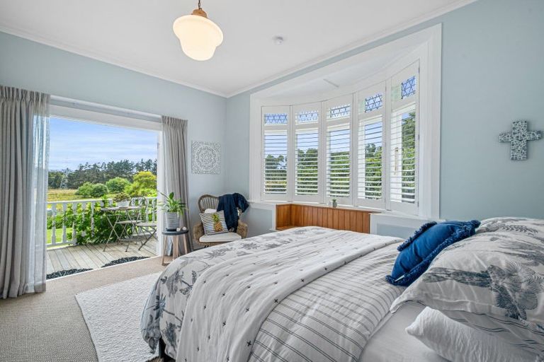 Photo of property in 102 Matua Road, Huapai, Kumeu, 0810