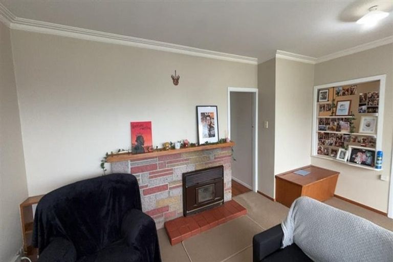 Photo of property in 19 Scott Street, Moturoa, New Plymouth, 4310