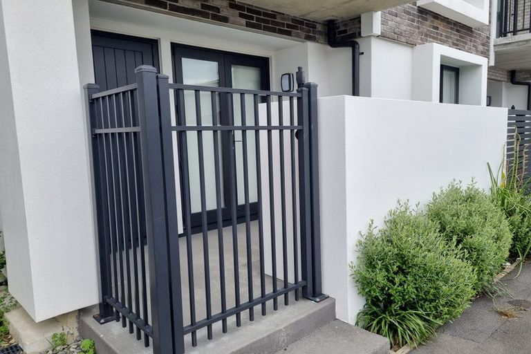 Photo of property in 2/16a Constable Street, Newtown, Wellington, 6021